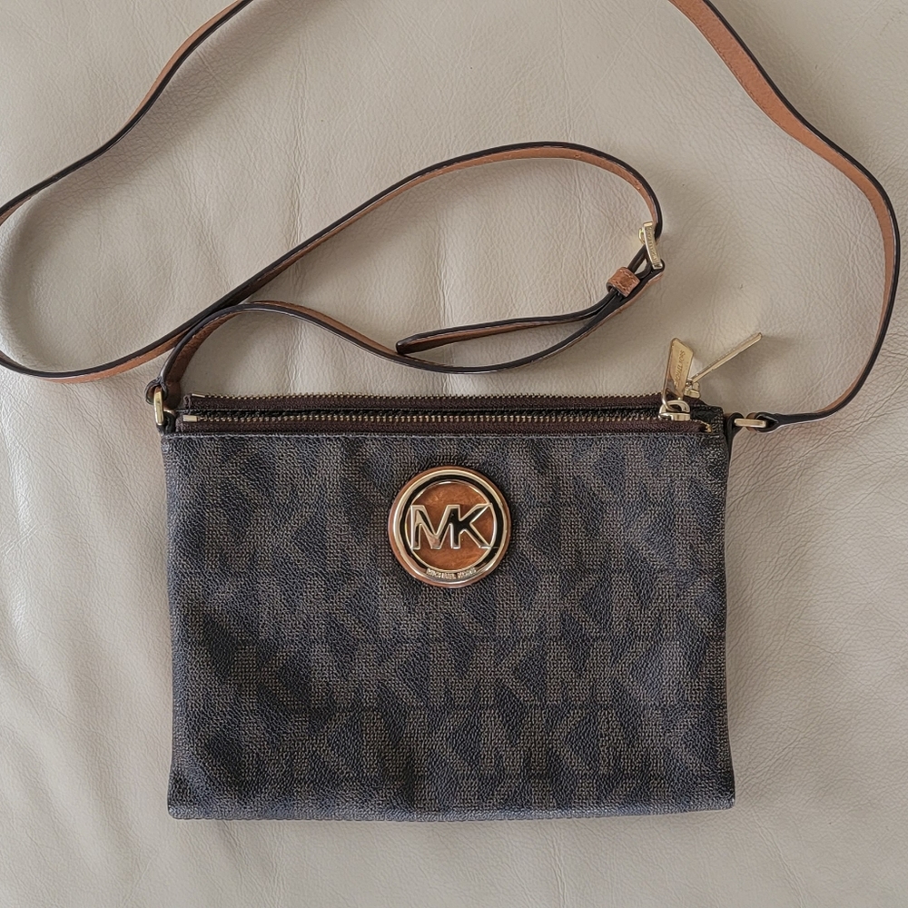 Michael Kors Leather Crossbody Bag MK with Built-in Wallet